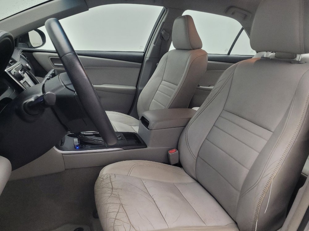 Used 2017 Toyota Camry XLE FWD image 17