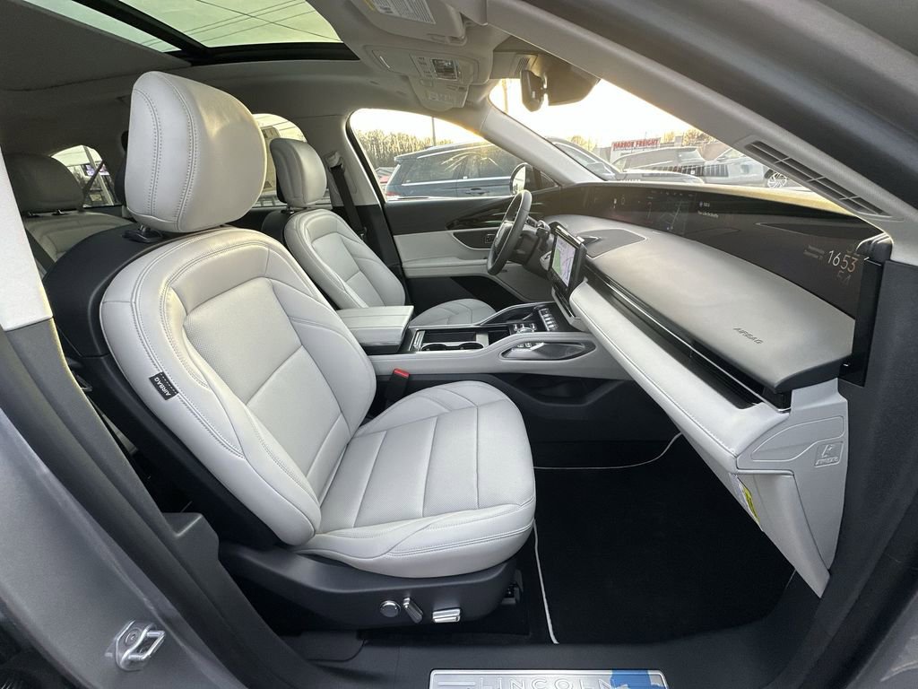 New 2026 Lincoln Nautilus Premier w/ Equipment Group 102A image 25