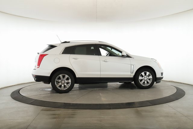Used 2016 Cadillac SRX Luxury w/ Driver Awareness Package image 6