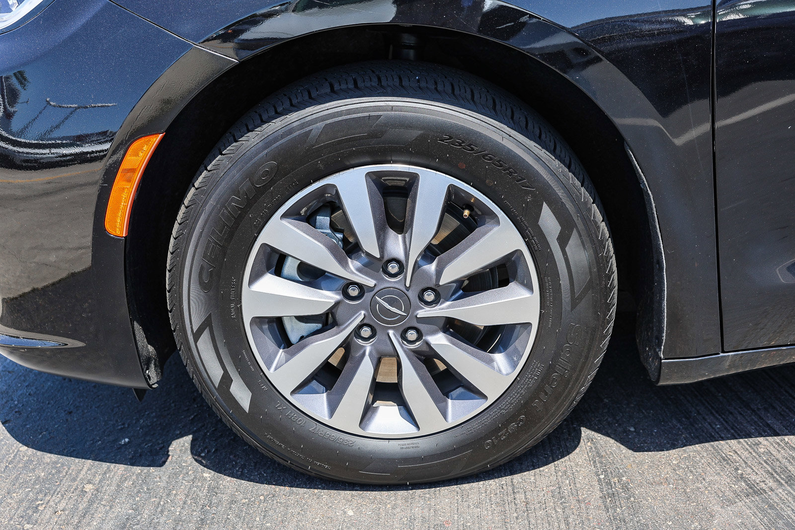 Used 2024 Chrysler Pacifica Select FWD image 29