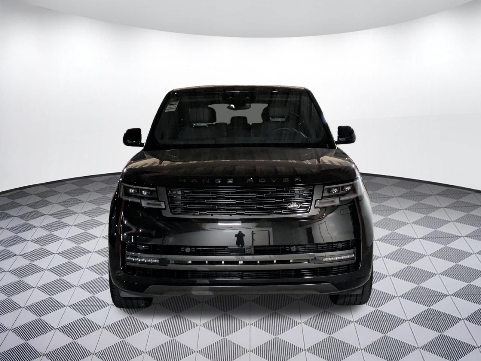 New 2026 Land Rover Range Rover Long Wheelbase SE AWD/4WD image 8
