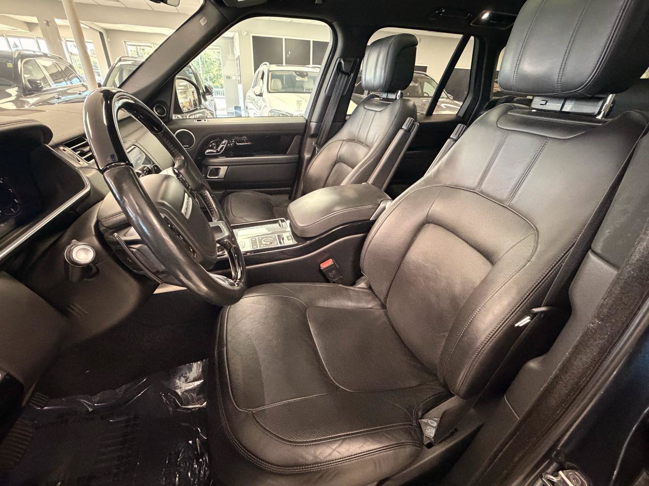 Used 2019 Land Rover Range Rover HSE AWD/4WD image 14