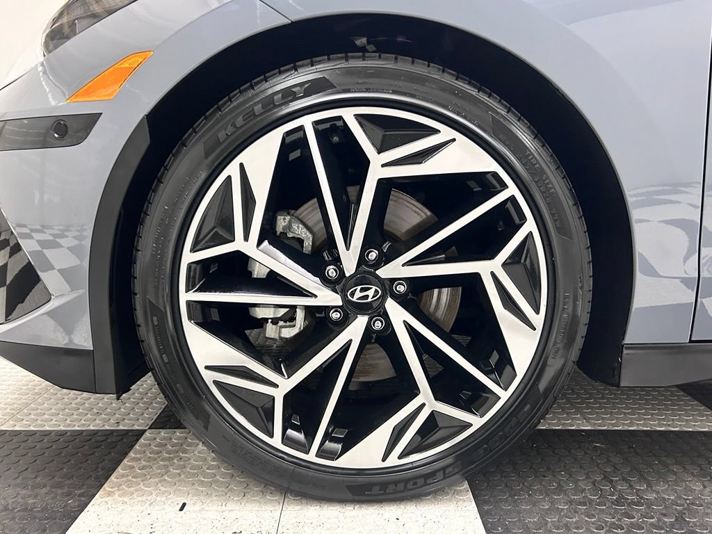 Used 2024 Hyundai Ioniq 6 Limited RWD image 8