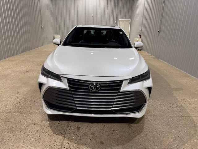 Used 2021 Toyota Avalon Limited AWD/4WD image 3
