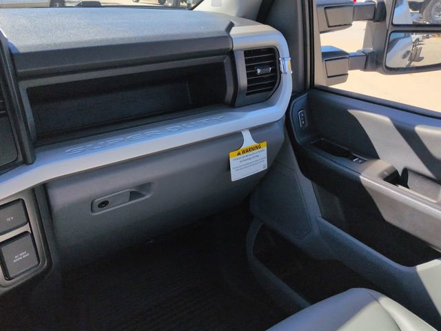 New 2026 Ford F550 4x4 Regular Cab Super Duty image 15