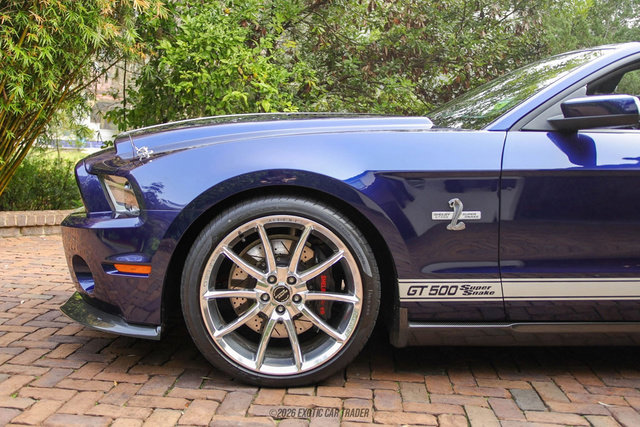 Used 2012 Ford Mustang Shelby GT500 image 4