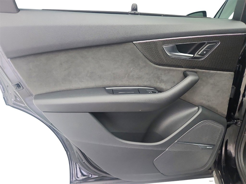 Used 2020 Audi SQ7 Premium Plus w/ S Executive Package image 24