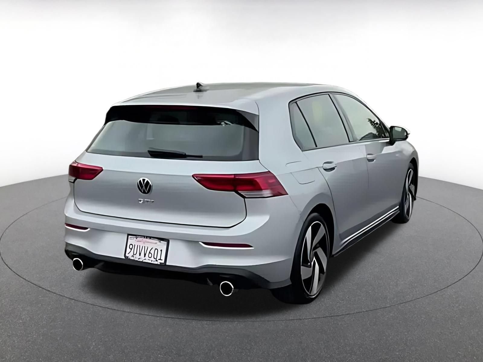 Used 2026 Volkswagen Golf S FWD image 10