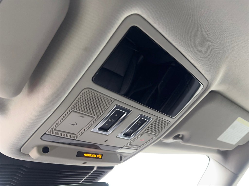 Used 2023 Land Rover Range Rover Evoque S image 76