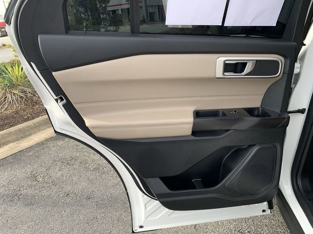 Used 2020 Ford Explorer XLT w/ Equipment Group 202A image 15