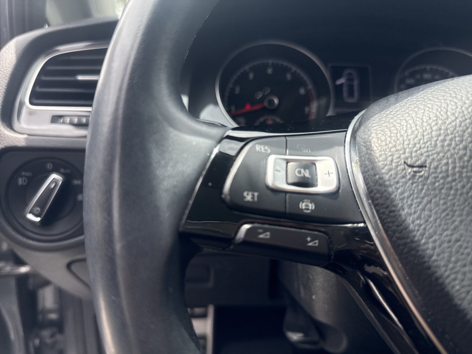 Used 2019 Volkswagen Golf Alltrack AWD/4WD image 20
