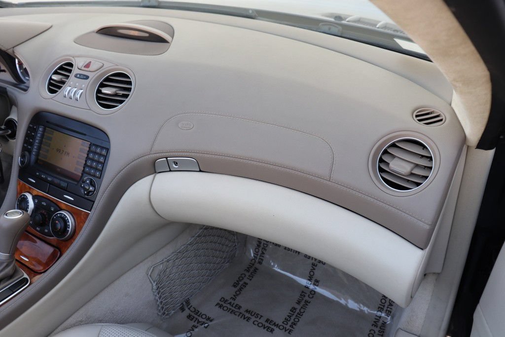 Used 2008 Mercedes-Benz SL 55 AMG image 56