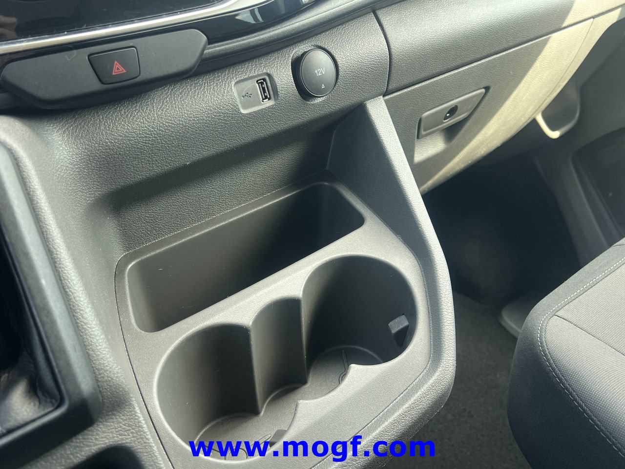 Used 2024 Ford Transit 350 XLT RWD image 8