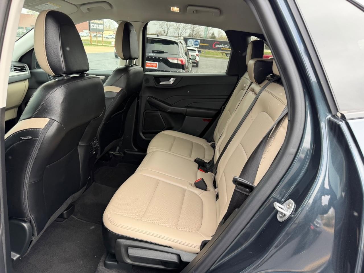 Used 2022 Ford Escape SEL w/ Technology Package image 8