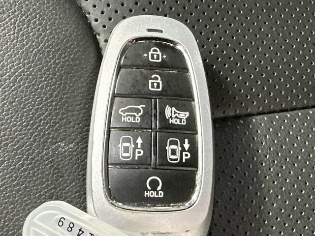Used 2022 Hyundai Santa Fe Limited AWD/4WD image 18