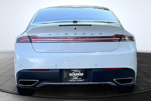 Used 2018 Lincoln MKZ Reserve w/ Technology Package FWD image 4