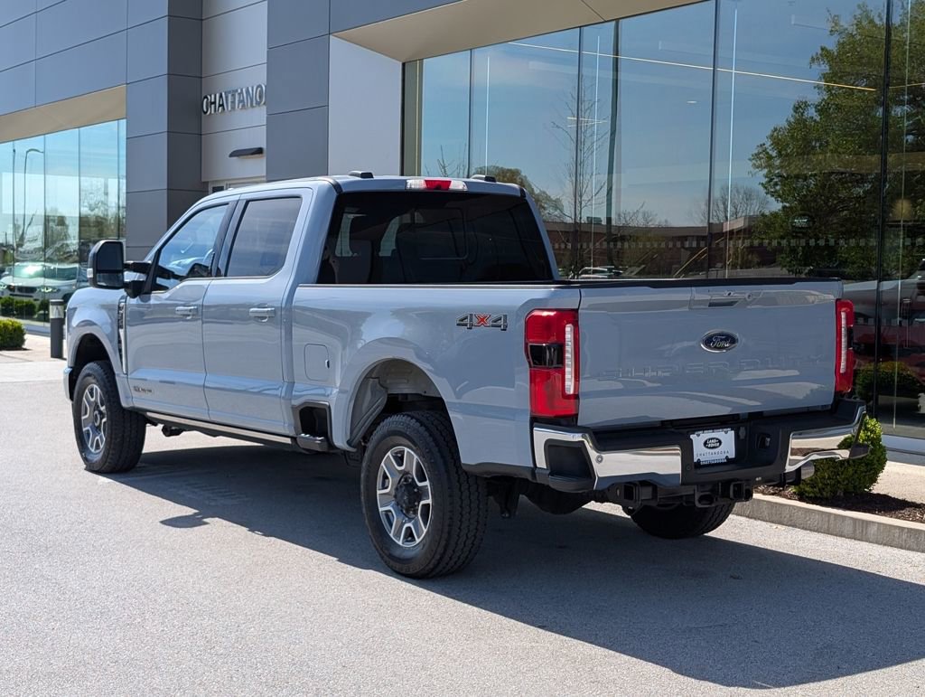 Used 2024 Ford F350 Lariat w/ Lariat Ultimate Package image 3