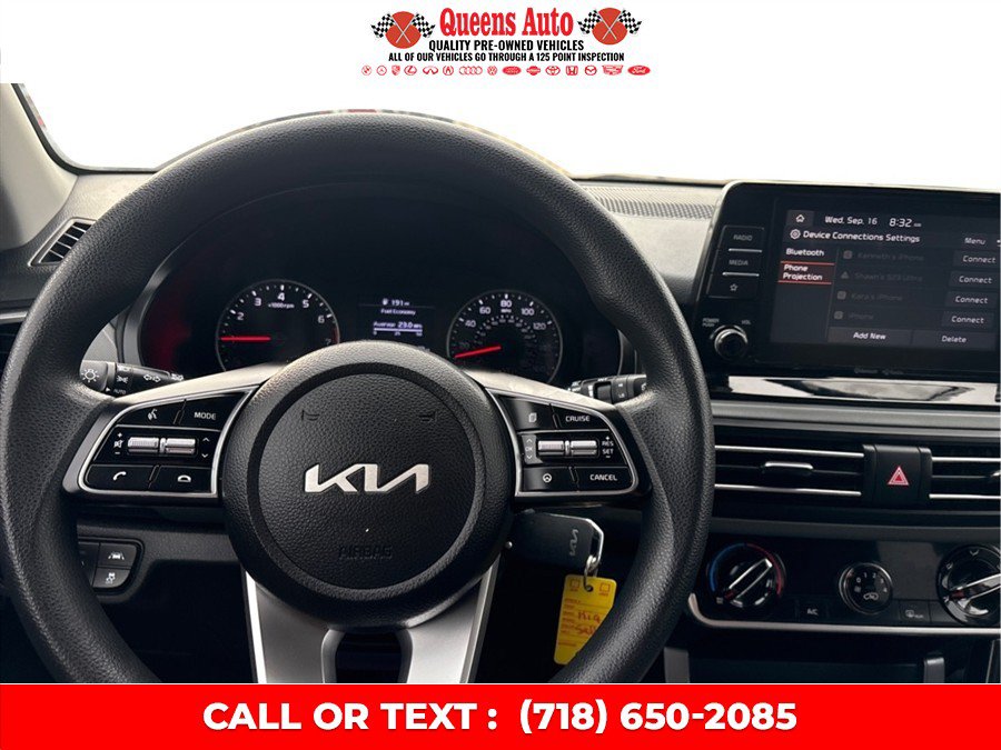 Used 2023 Kia Seltos LX AWD/4WD image 21