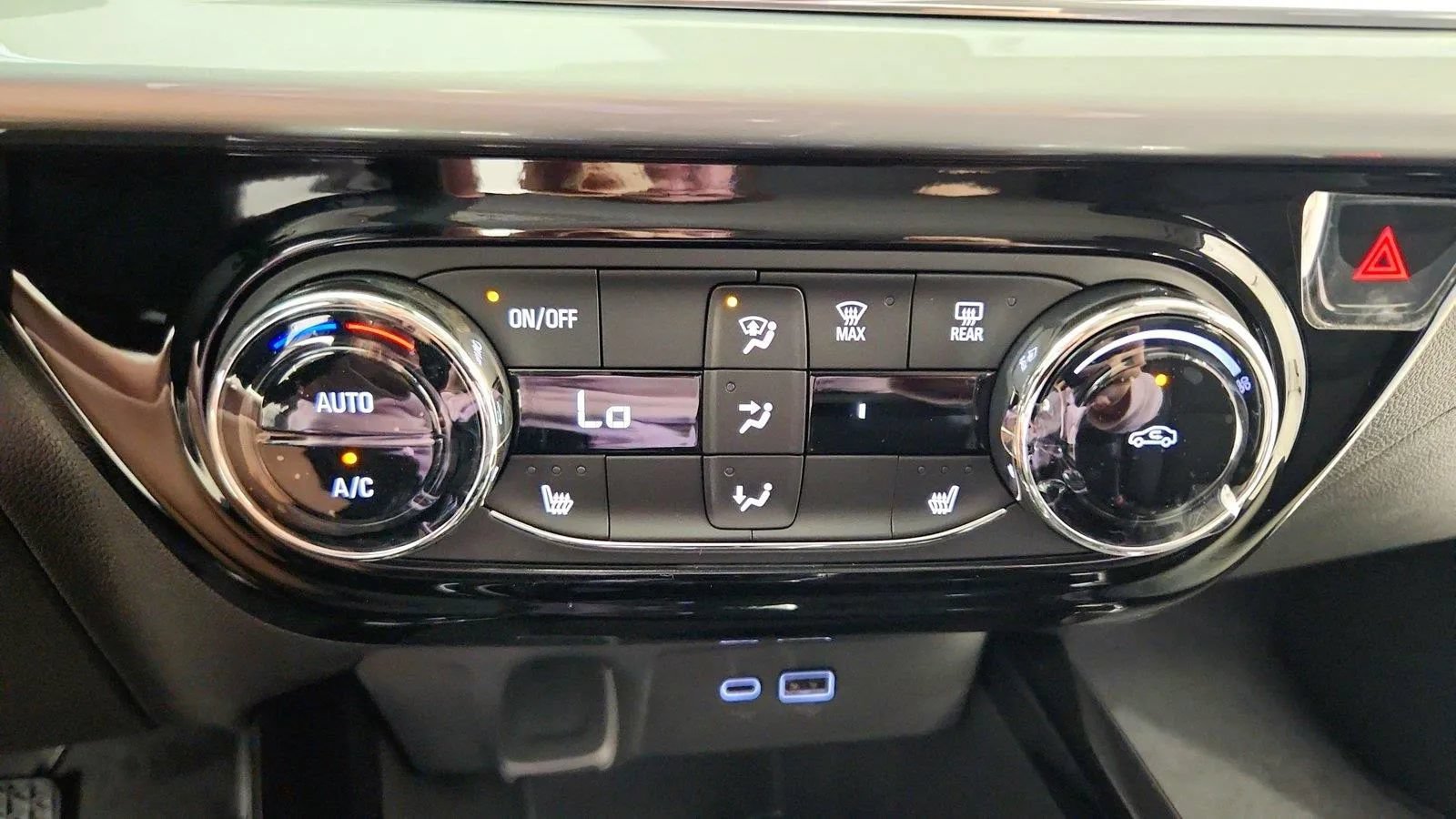 New 2026 Chevrolet Trax LT w/ Driver Confidence Package FWD image 22