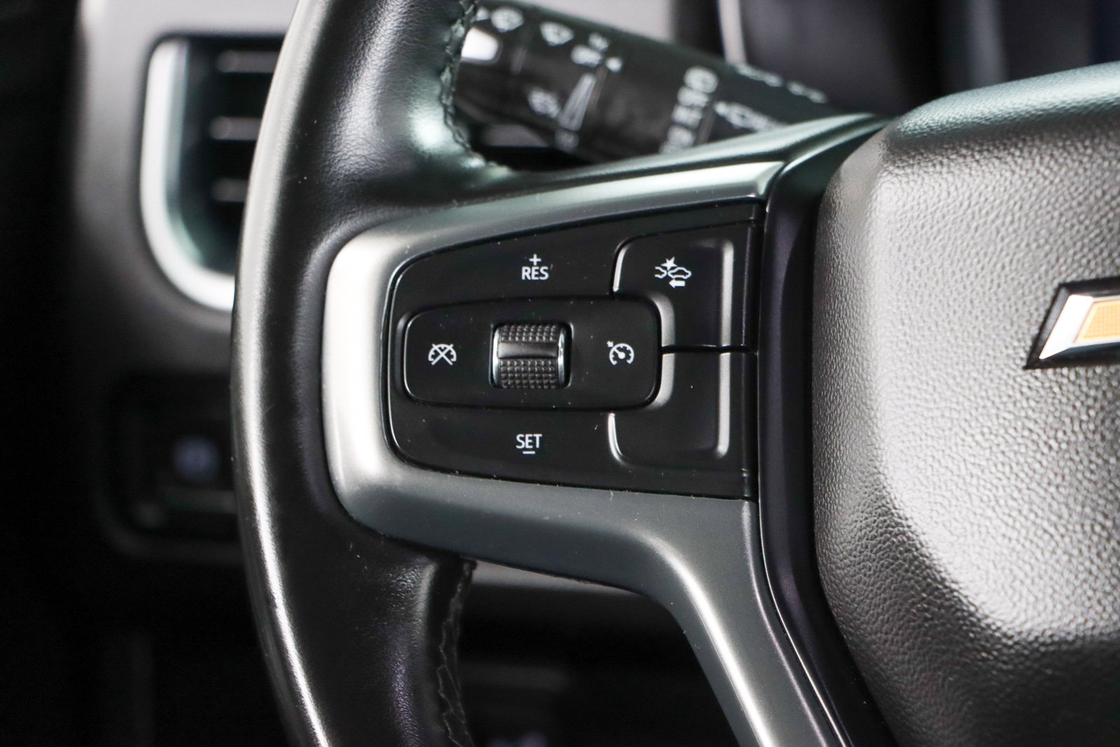 Used 2023 Chevrolet Tahoe LT RWD image 14