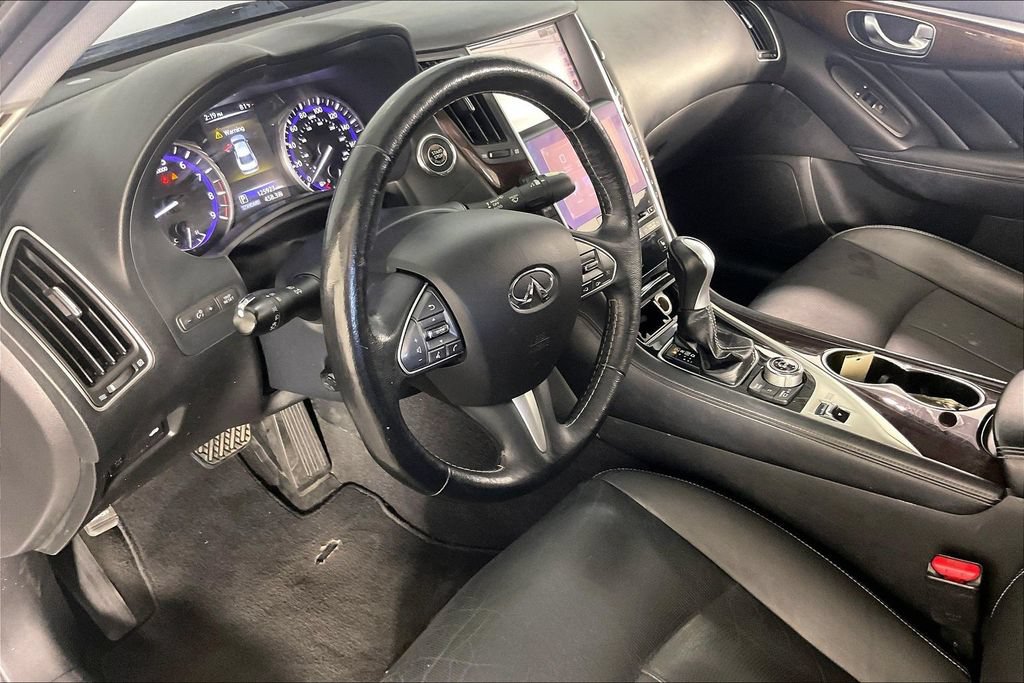 Used 2015 INFINITI Q50 Premium w/ Deluxe Touring Package AWD/4WD image 16
