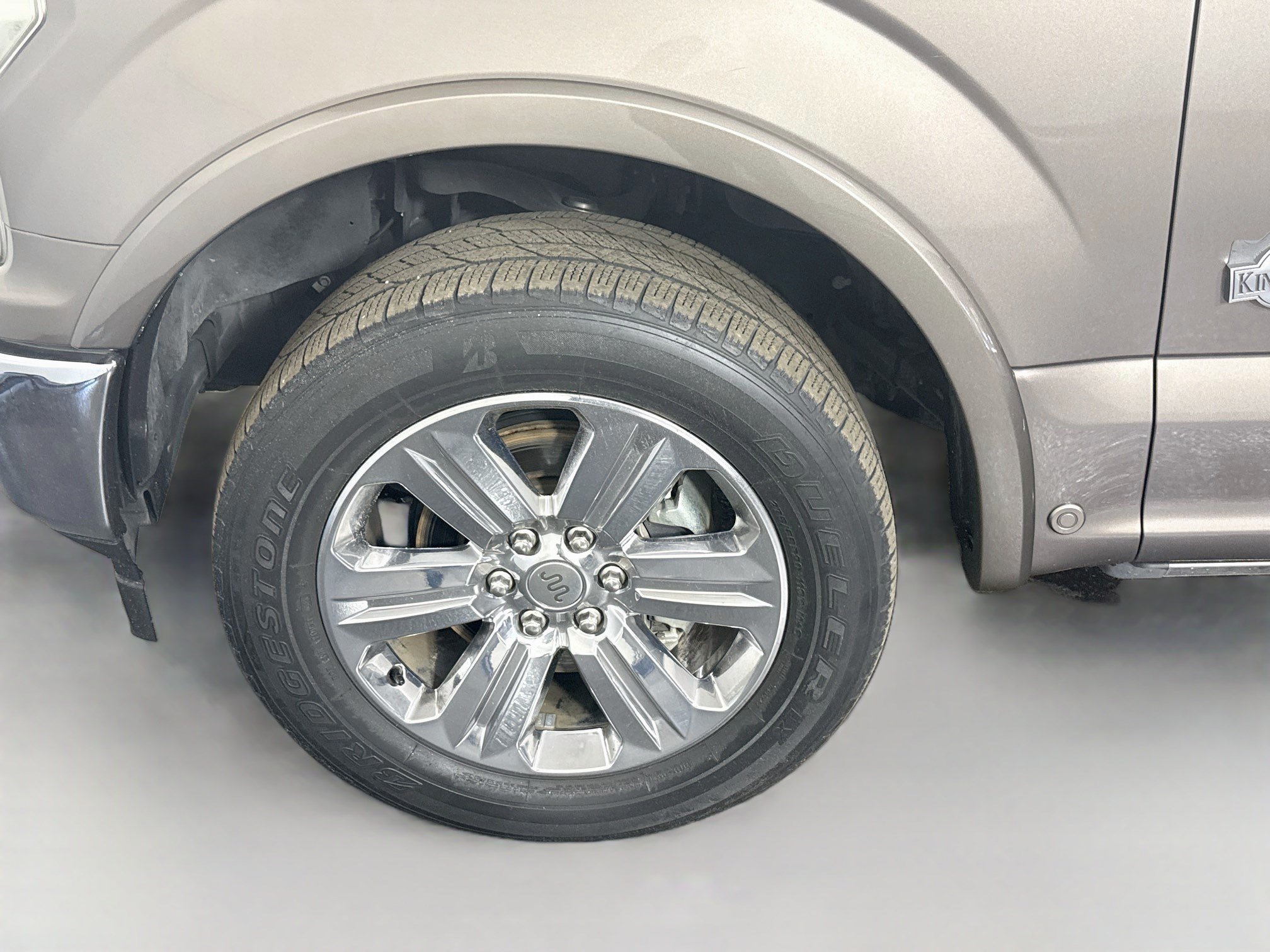 Used 2019 Ford F150 King Ranch w/ Equipment Group 601A Luxury AWD/4WD image 38