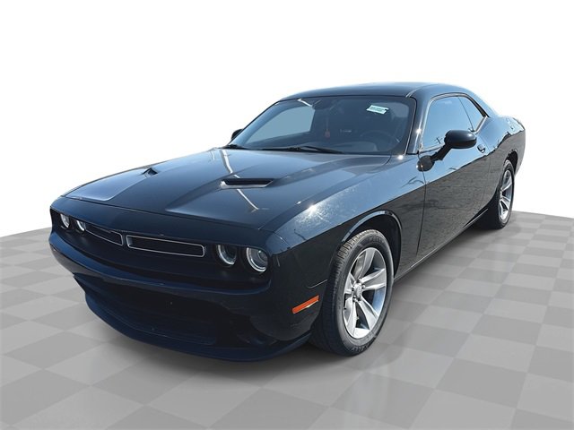 Used 2016 Dodge Challenger SXT