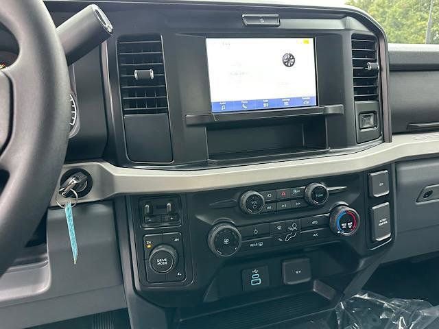 New 2026 Ford F350 XLT w/ 360-Degree Camera Package AWD/4WD image 12