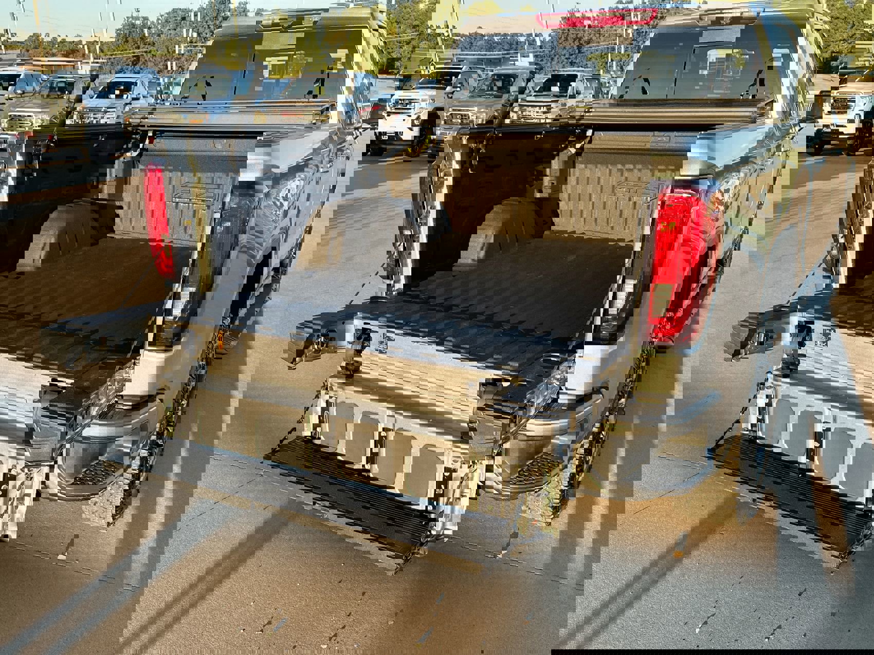 Used 2024 GMC Sierra 1500 AT4 w/ Technology Package image 23