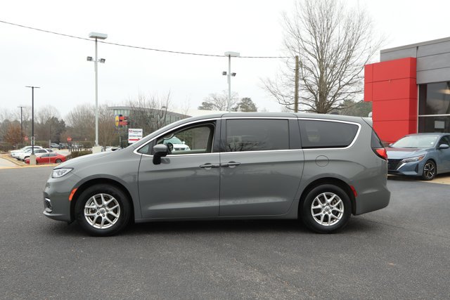 New 2026 Chrysler Voyager LX FWD image 9