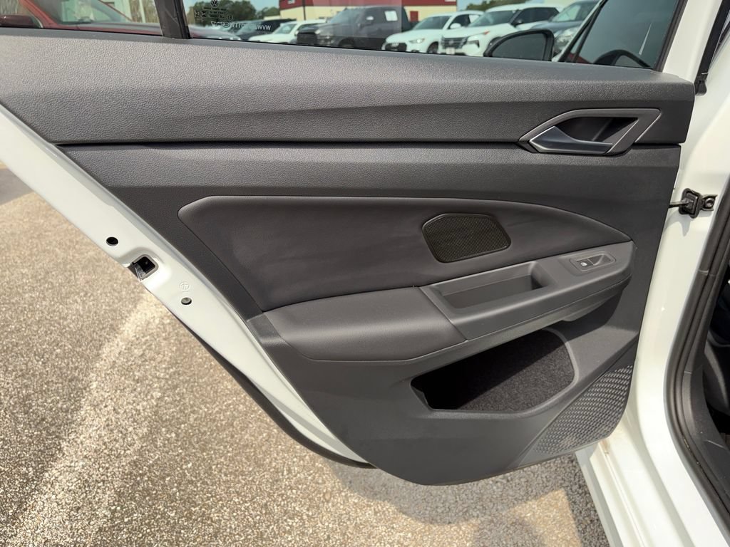 Used 2026 Volkswagen Golf AWD/4WD image 25
