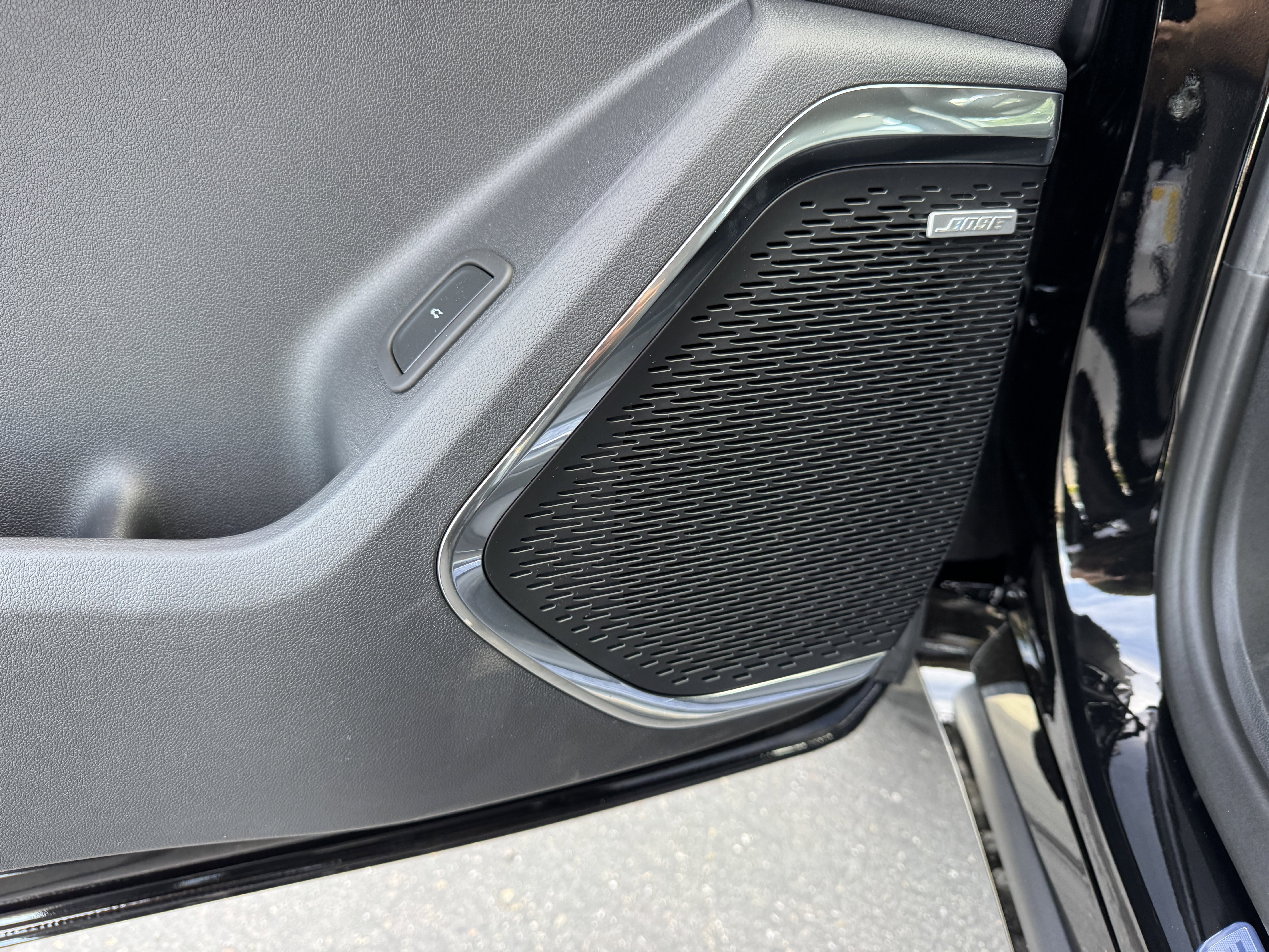 New 2026 Chevrolet Traverse High Country w/ LPO, Floor Liner Package image 13