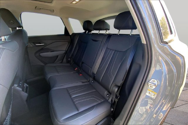 New 2026 Audi Q3 quattro 2.0T AWD/4WD image 9