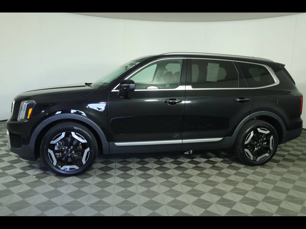 Used 2023 Kia Telluride S w/ S Sunroof Package AWD/4WD image 17