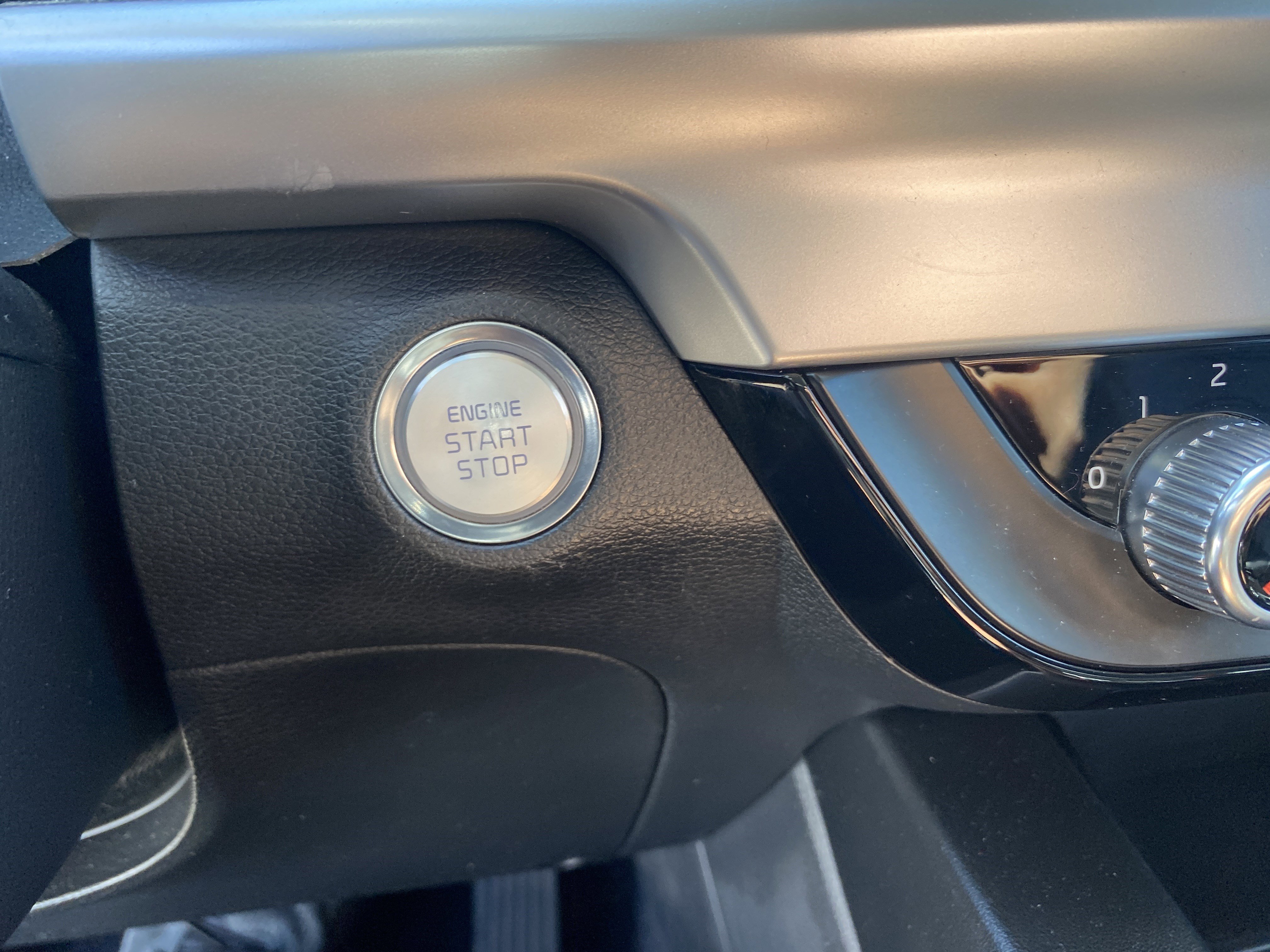 Used 2020 Kia Telluride LX image 25