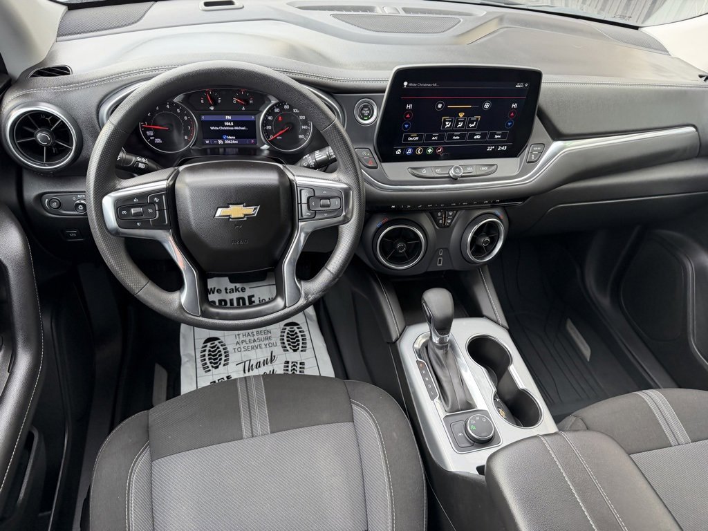 Used 2023 Chevrolet Blazer LT w/ Midnight/Sport Edition image 17