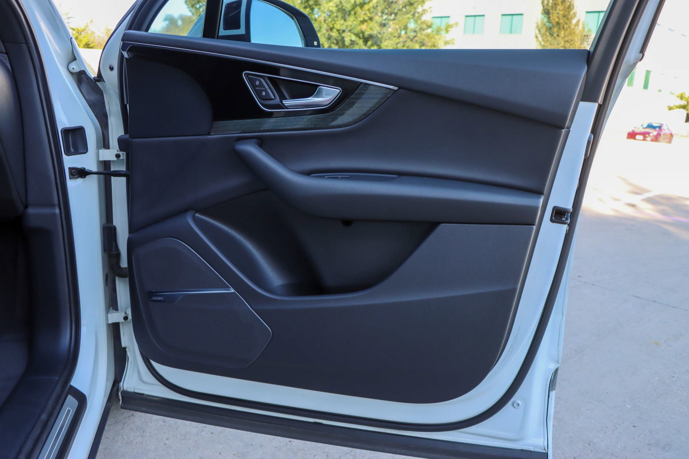 Used 2018 Audi Q7 3.0T Prestige w/ Prestige Package image 10