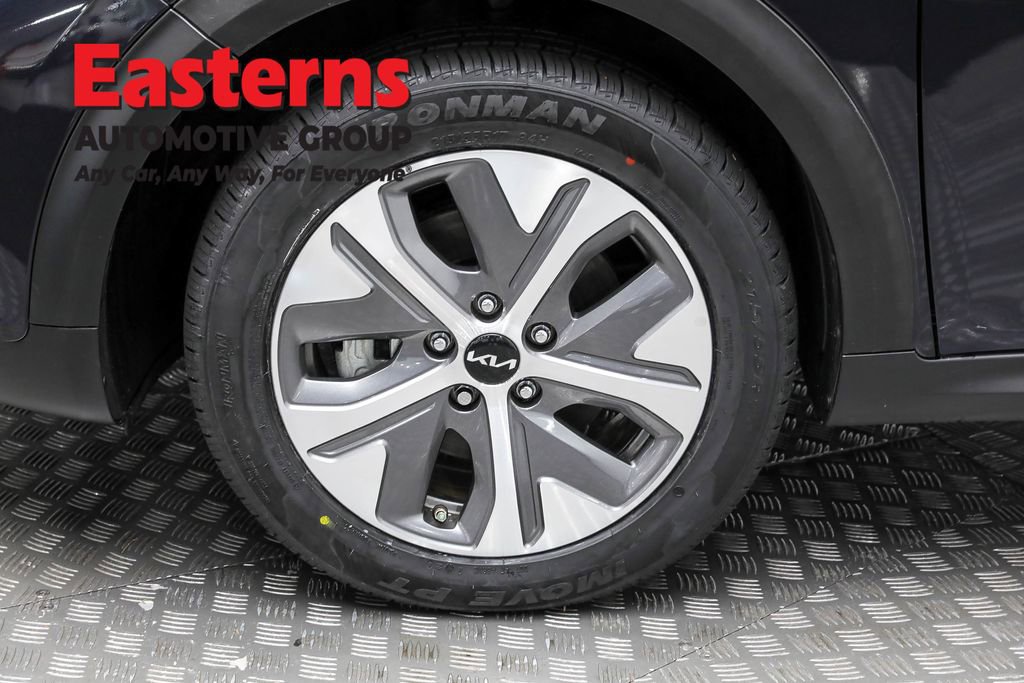 Used 2021 Kia Niro EX w/ Cold Weather Package image 29