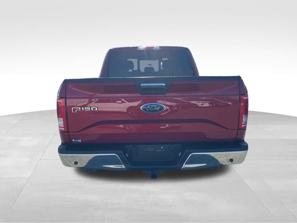 Used 2017 Ford F150 XLT w/ Equipment Group 302A Luxury image 4