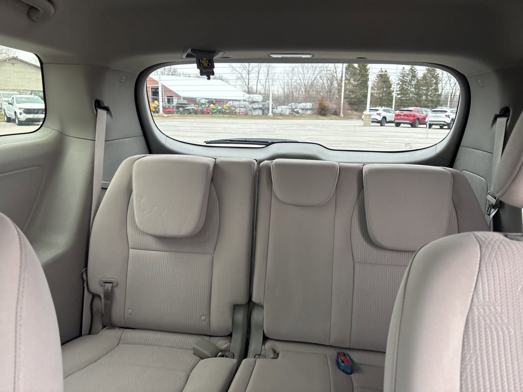 Used 2021 Kia Sedona LX image 24