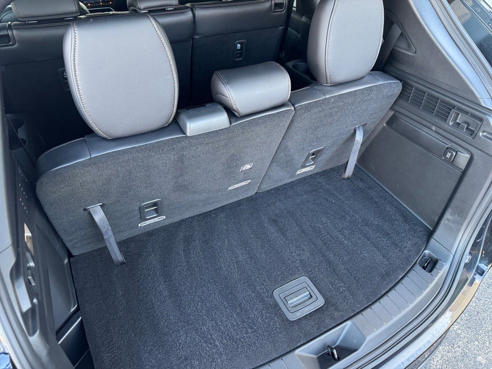 Used 2025 MAZDA CX-90 3.3 Turbo S w/ Premium Package image 16