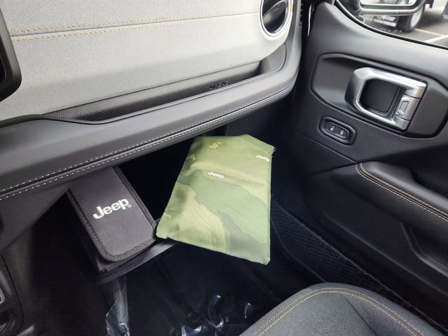 Used 2025 Jeep Wrangler Sahara 4xe w/ Safety Group image 47