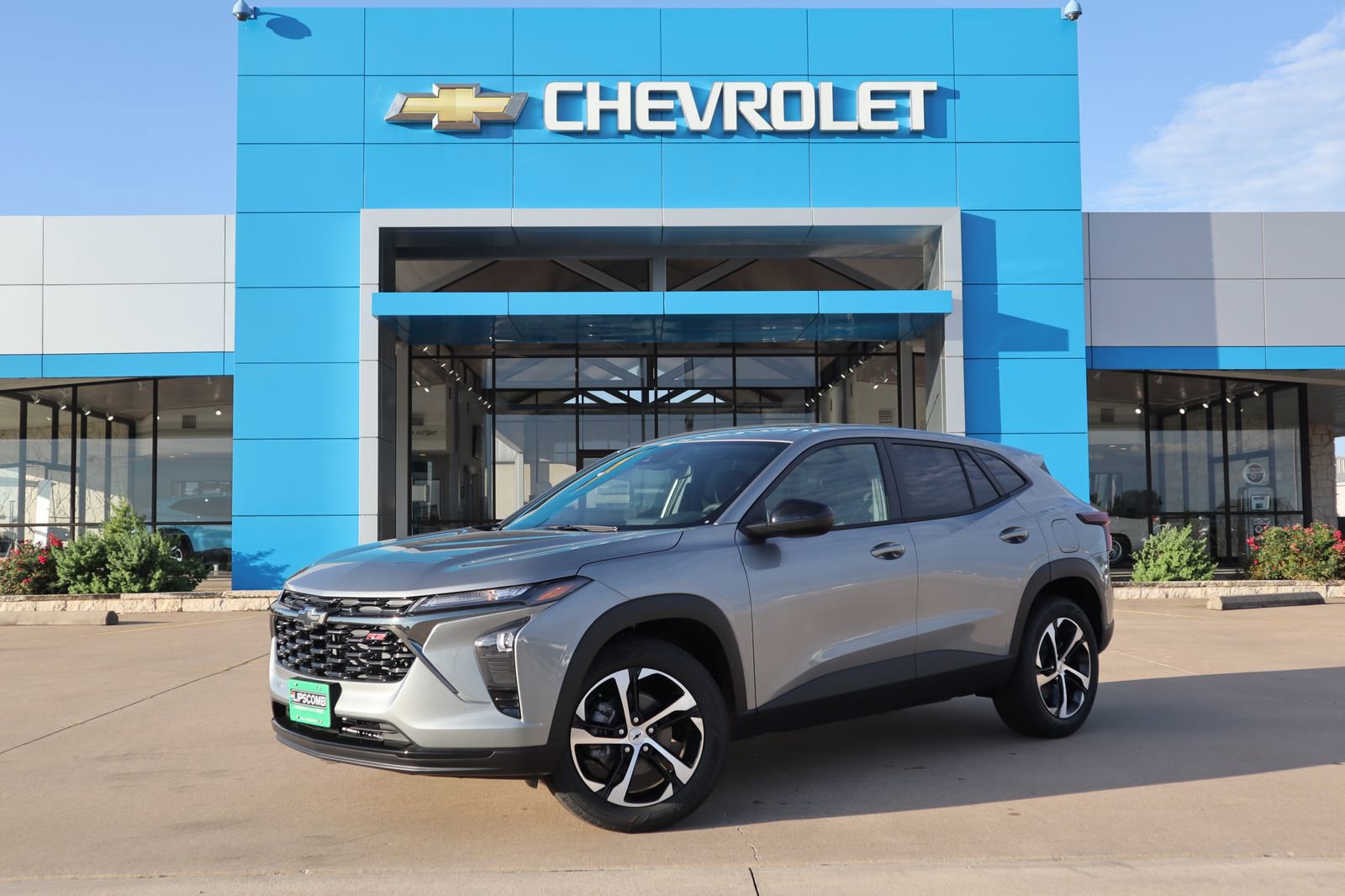 New 2025 Chevrolet Trax RS image 1