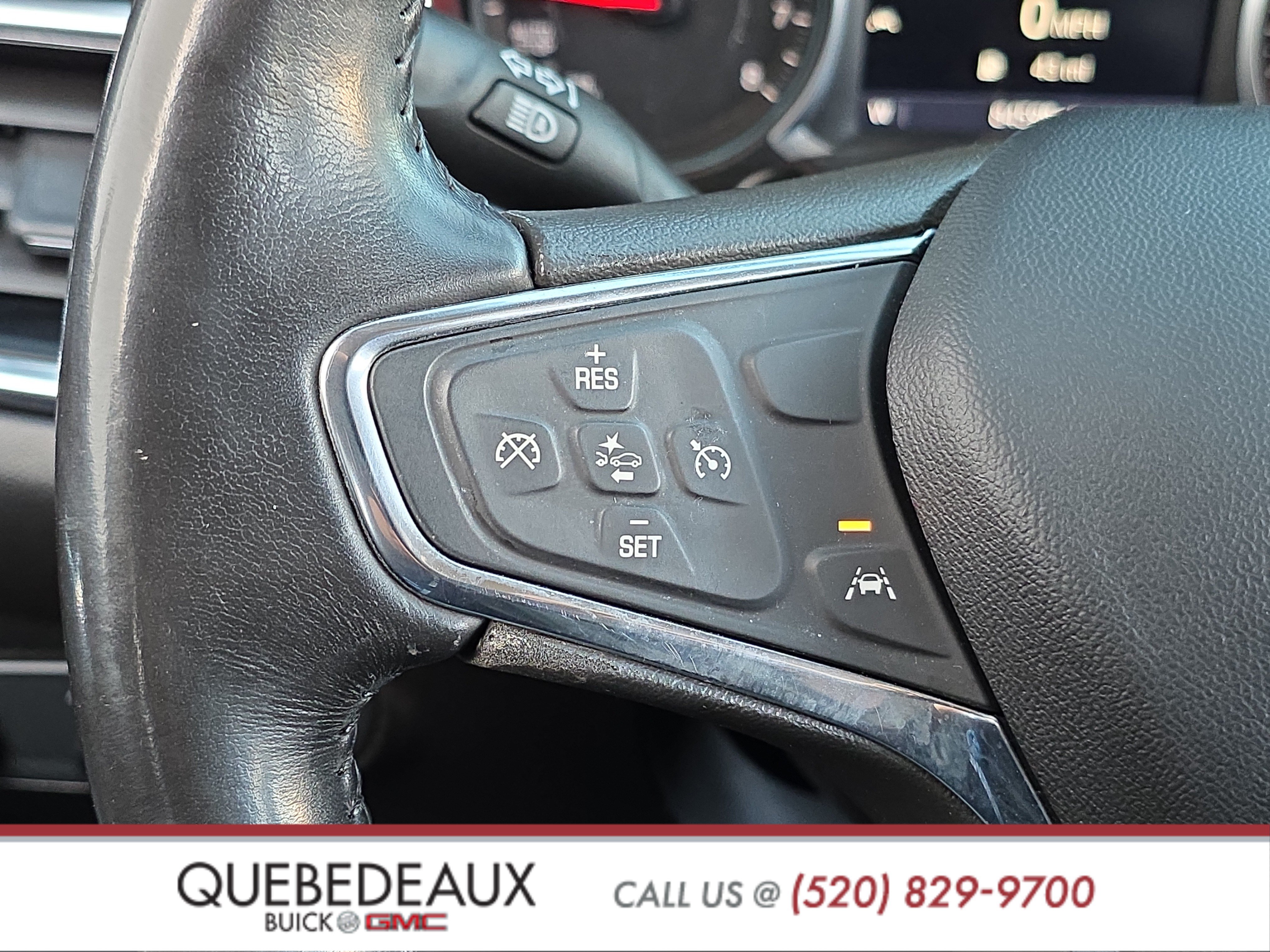 Used 2020 Chevrolet Equinox Premier w/ Premier Redline Edition FWD image 14