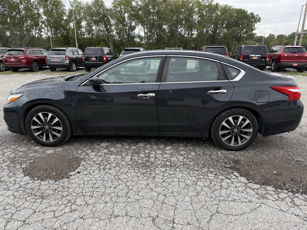 Used 2017 Nissan Altima 2.5 SV image 6