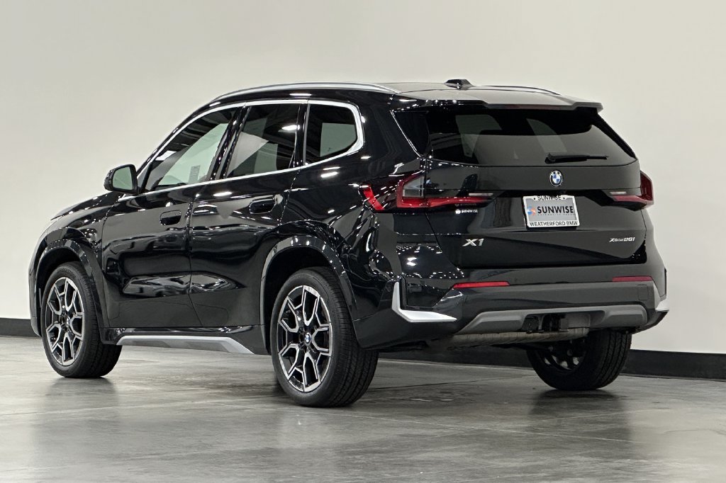 Used 2026 BMW X1 xDrive28i w/ Technology Package AWD/4WD image 6