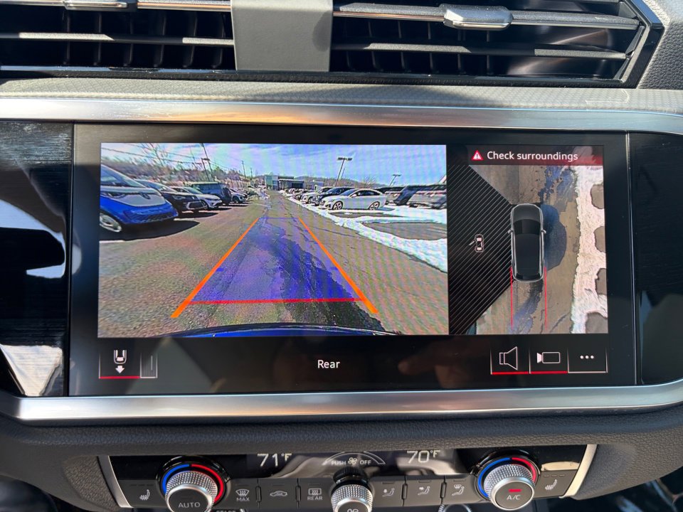 Used 2025 Audi Q3 2.0T Premium Plus w/ Premium Plus Package image 19