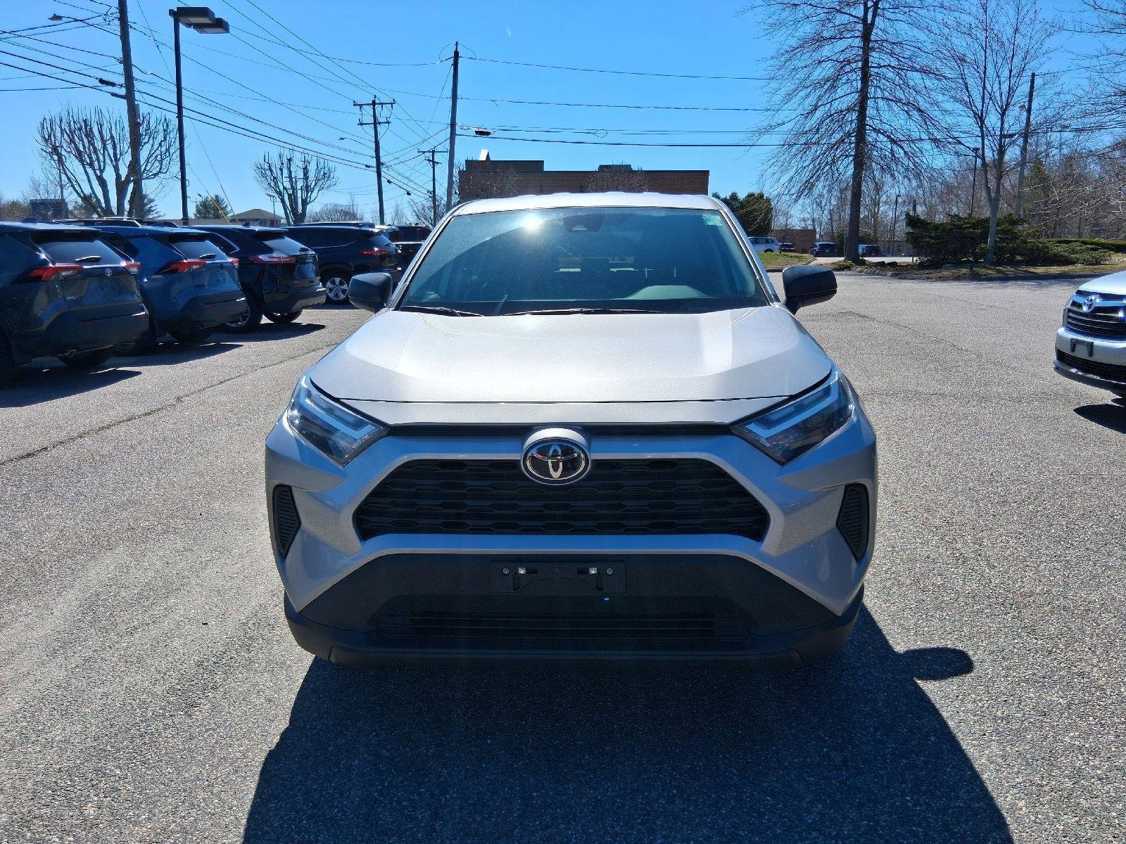 Used 2025 Toyota RAV4 LE image 2