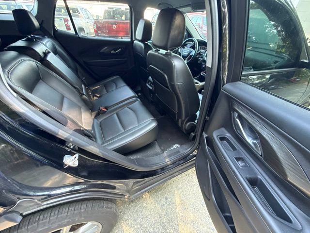 Used 2024 GMC Terrain SLT AWD/4WD image 13