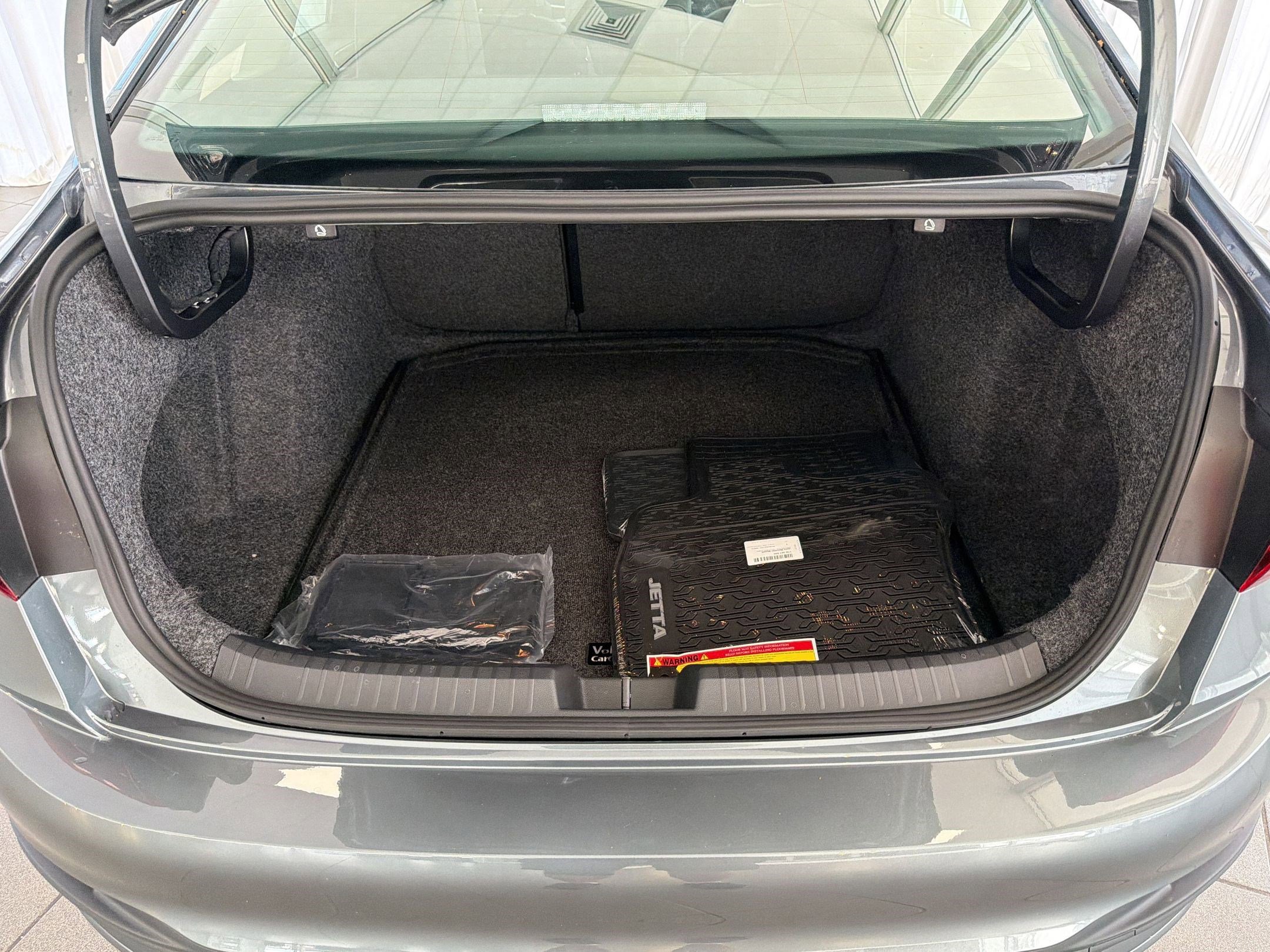 New 2026 Volkswagen Jetta SE image 31